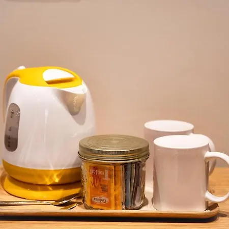 Design 18 Charming Rom