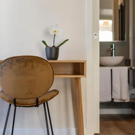 Design 18 Charming Guest house