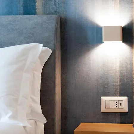 Design 18 Charming Affittacamere 4*