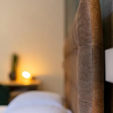 Design 18 Charming Pensión